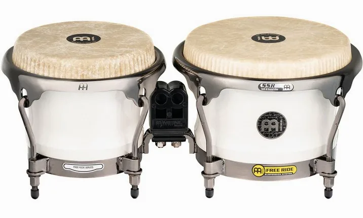 Meinl Artist Roberto Serrano Bongos, di fronte su sfondo neutro