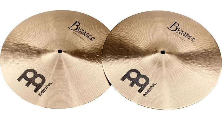 Meinl 14" Byzance Hi-Hat Medium, su sfondo neutro