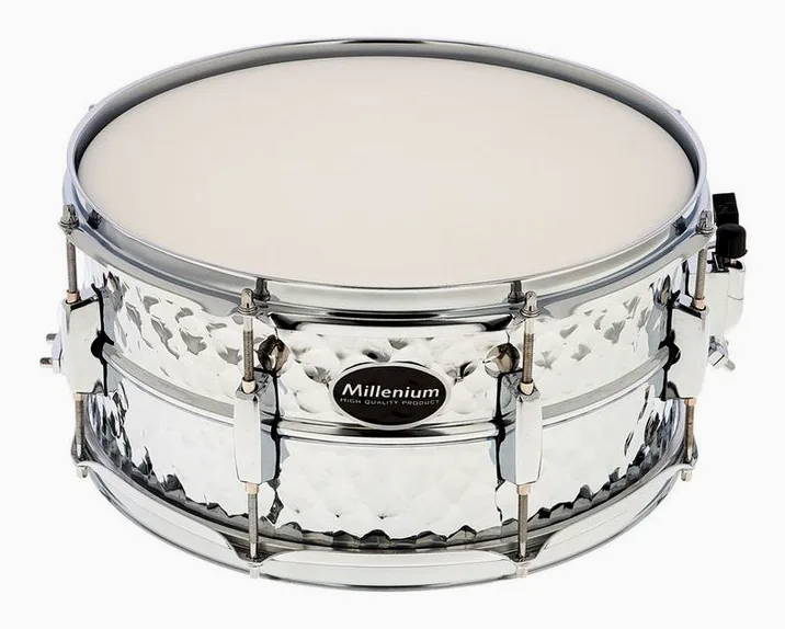 Millenium 14"x6,5" Hammer Steel Snare, dettaglio frontale