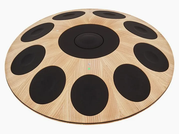 Neotone One Digital Handpan Ash, di fronte su sfondo neutro
