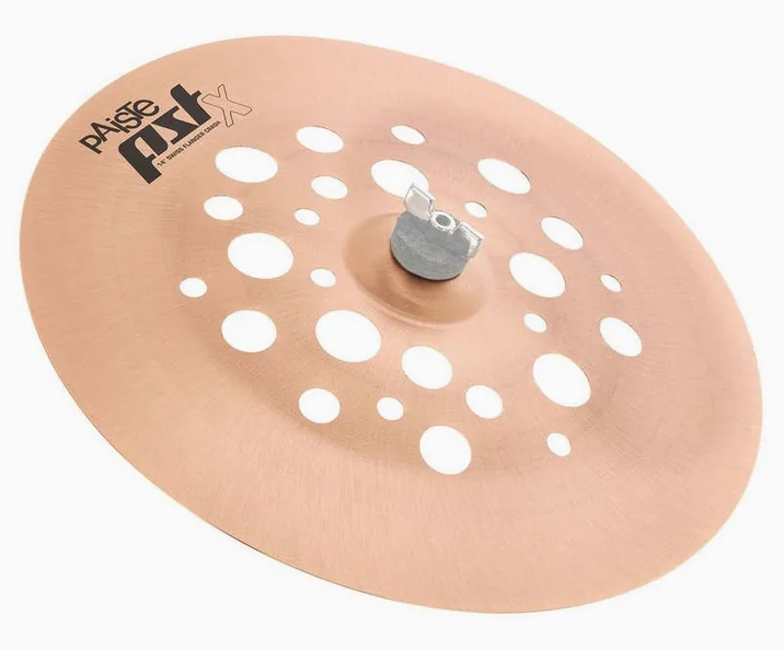 Paiste 14" PSTX Swiss Flanger Crash, su sfondo neutro