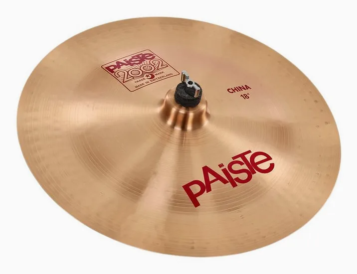 Paiste 2002 Classic 18" China, di fronte su sfondo neutro