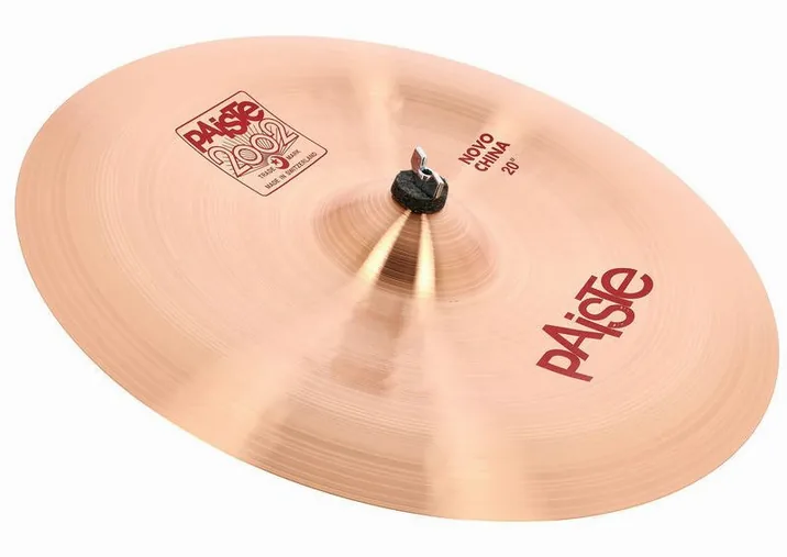 Paiste 2002 Classic 20" Novo China, di fronte su sfondo neutro