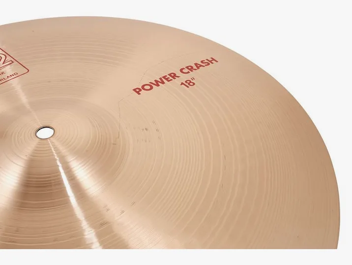 Paiste 2002 Classic 18" Power Crash, su sfondo neutro, photo 4