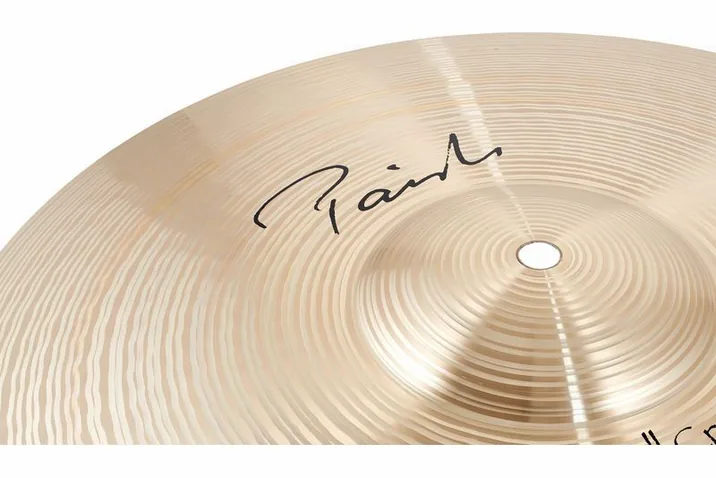 Paiste 16" Signature Full Crash, su sfondo neutro, photo 4