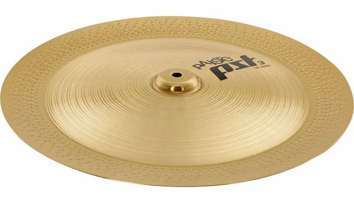 Paiste PST3 18" China, di fronte su sfondo neutro