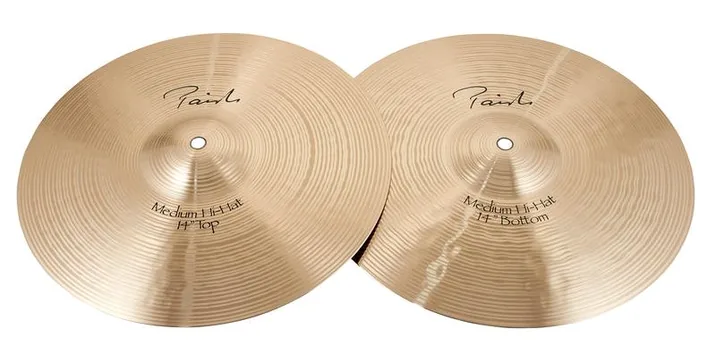 Paiste 14" Signature Medium Hi-Hat, su sfondo neutro
