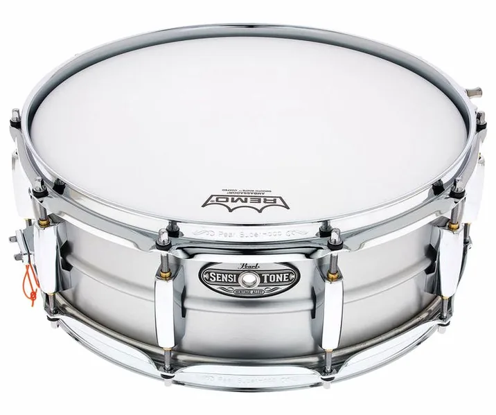 Pearl 14"x05" Sensitone Aluminium, su sfondo neutro