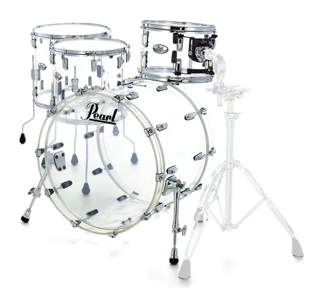 Pearl Crystal Beat Rock Clear, su sfondo neutro
