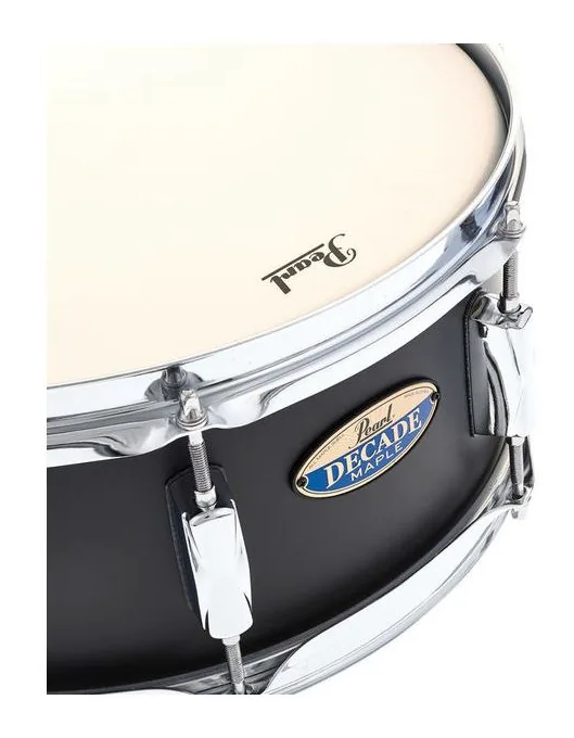Pearl Decade Maple 14"x5,5" Snare BK, su sfondo neutro, photo 4