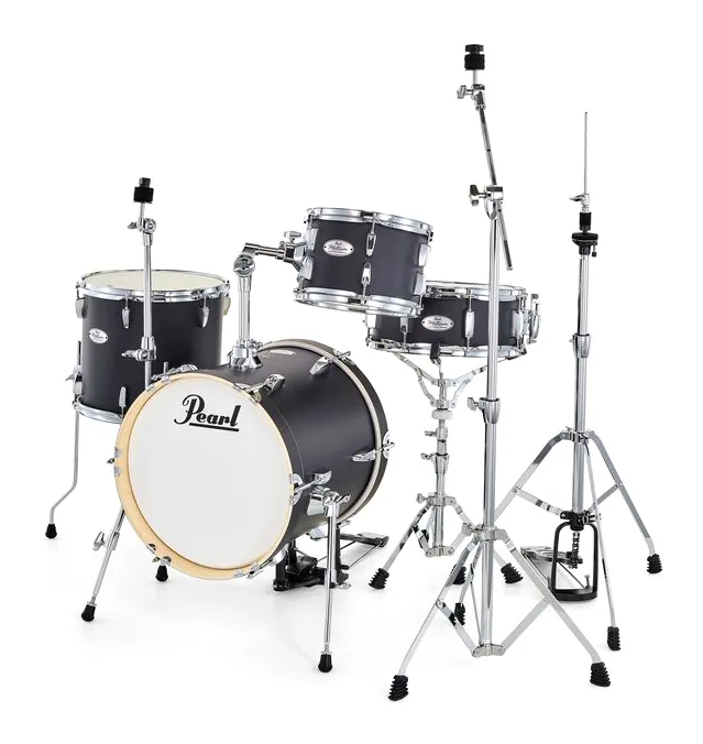 Pearl Midtown Matte Black, di fronte su sfondo neutro