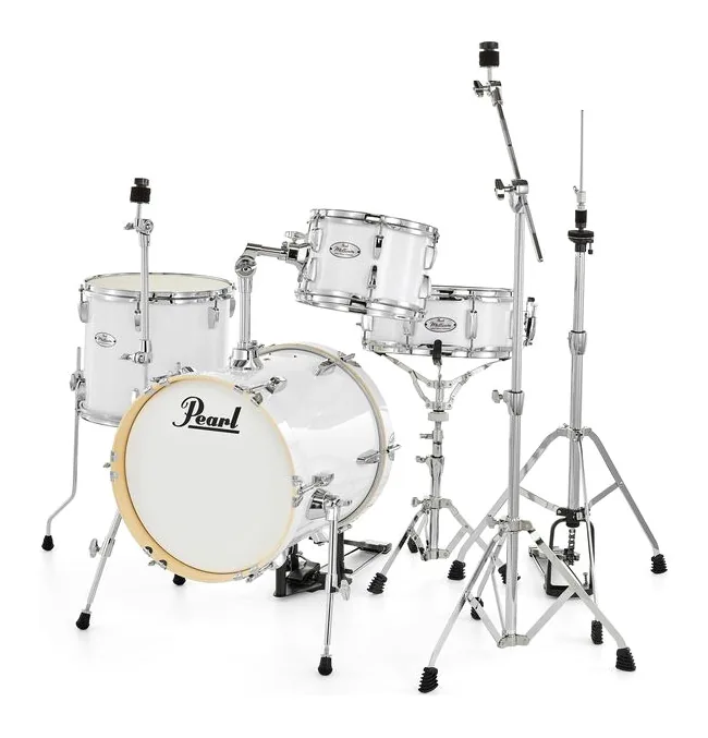 Pearl Midtown Pure White, su sfondo neutro