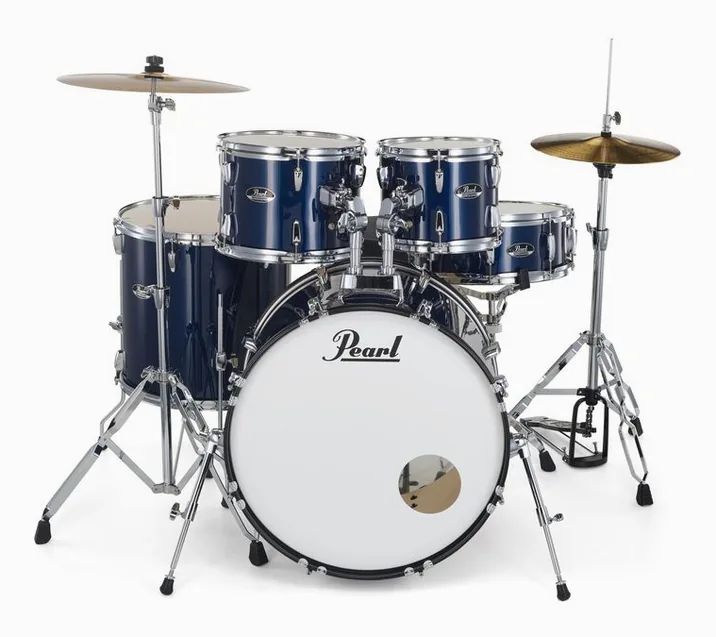 Pearl Roadshow 22" Royal Blue M., su sfondo neutro