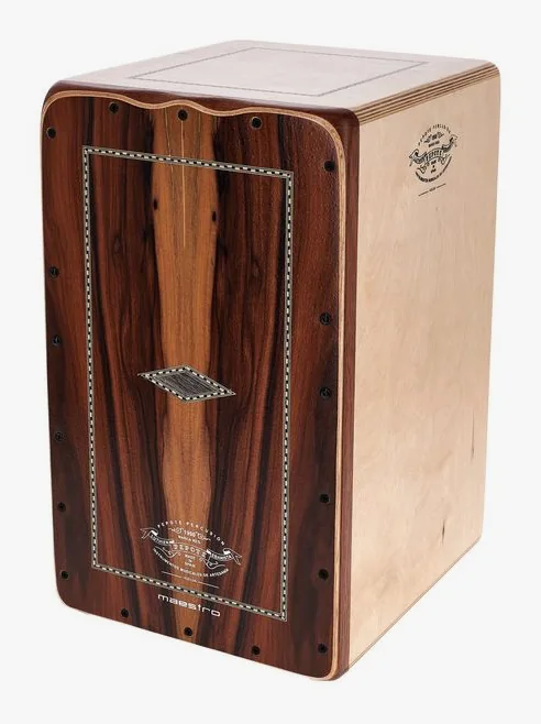 Pepote Maestro Cajon, su sfondo neutro