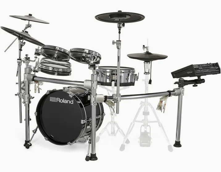 Roland TD716 V-Drums Kit, su sfondo neutro