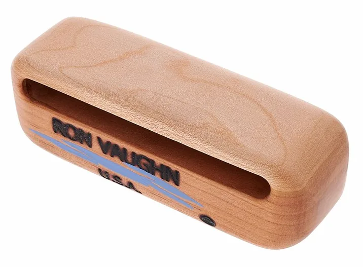 Ron Vaughn W-0.8 Piccolo Wood Block D#7, di fronte su sfondo neutro