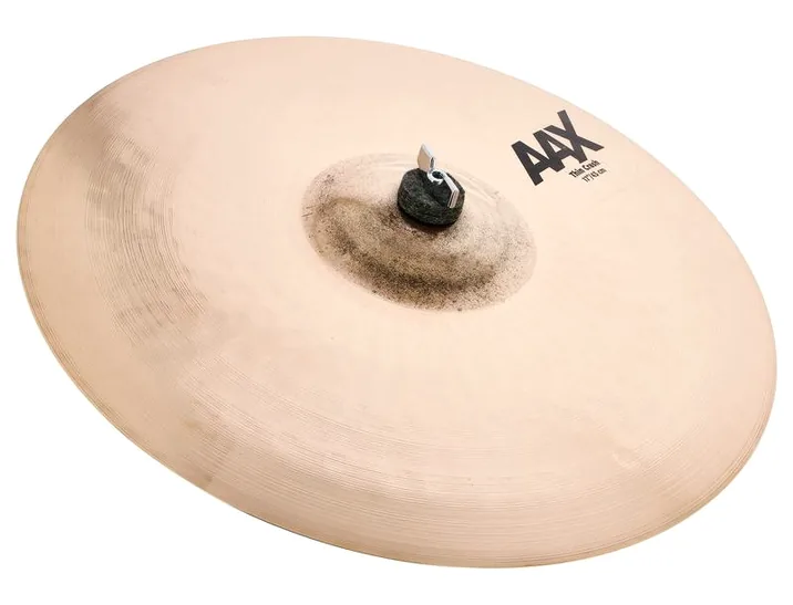 Sabian 17" AAX Thin Crash, su sfondo neutro