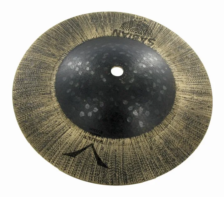 Sabian 9" HH Radia Cup Chime, su sfondo neutro