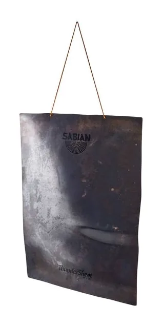 Sabian Thundersheet 18"x26", su sfondo neutro