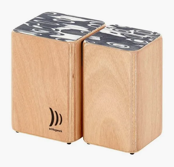 Schlagwerk WBS200 Wooden Bongos, su sfondo neutro