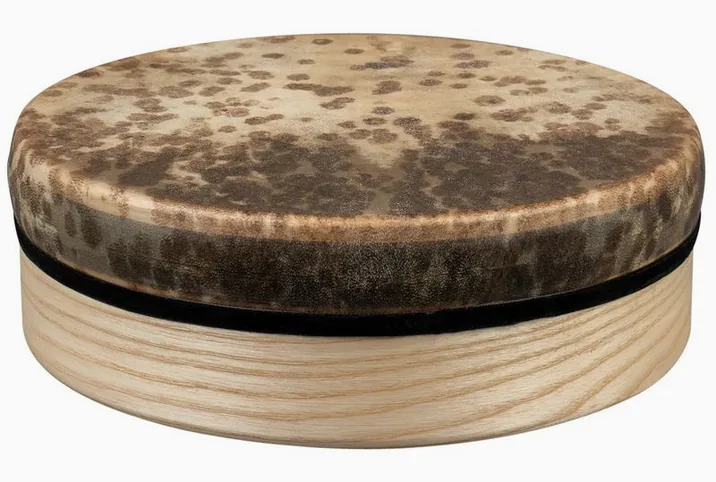 Sela 12" Frame Drum, di fronte su sfondo neutro