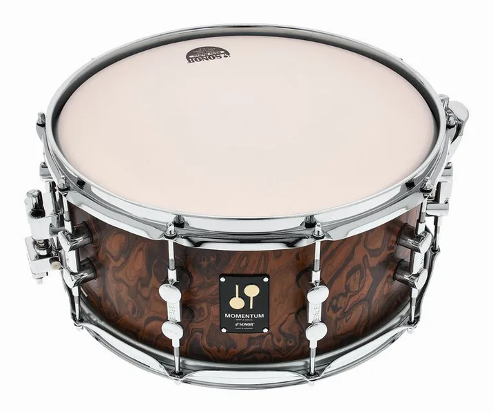 Sonor 14"x6.5" MOM. Snare Maple CBU, su sfondo neutro