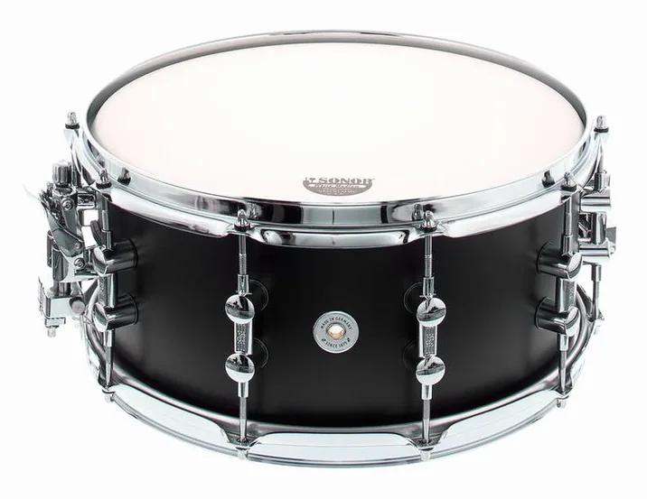 Sonor SQ1 14"x6,5" Snare GT Black, su sfondo neutro