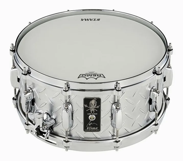 Tama 14"x6,5" Snare Lars Ulrich, di fronte su sfondo neutro