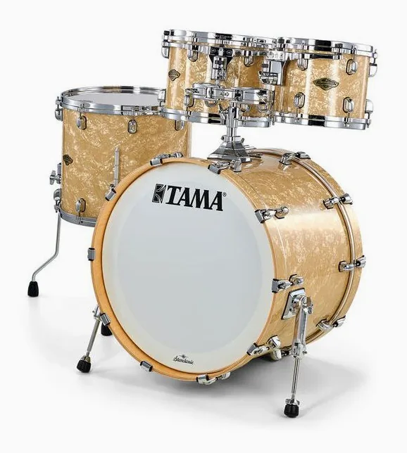 Tama Starcl. Walnut/Birch 4pcs -VMP, di fronte su sfondo neutro
