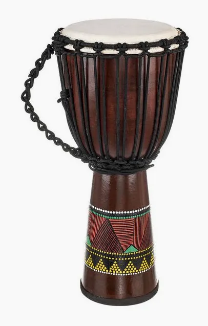 Thomann BN23 Djembe, di fronte su sfondo neutro