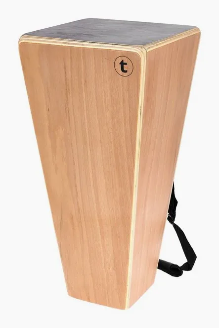 Thomann Conga Cajon Large, su sfondo neutro