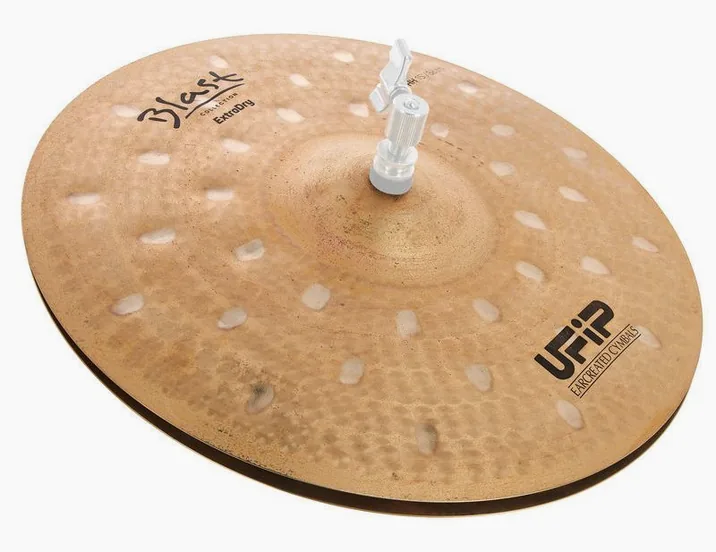 Ufip 15" Blast Extra Dry Hi-Hat, di fronte su sfondo neutro