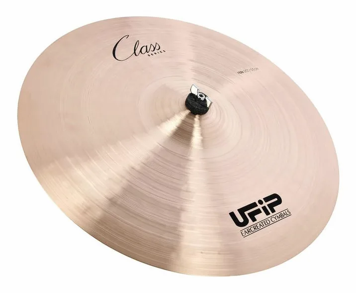 Ufip 20" Class Series Medium Ride, su sfondo neutro