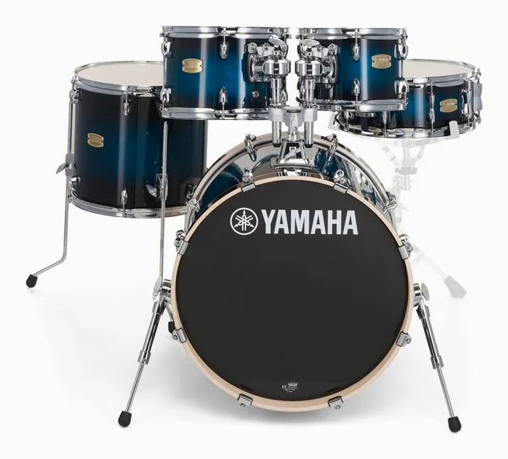 Yamaha Stage Custom Studio DUS, di fronte su sfondo neutro
