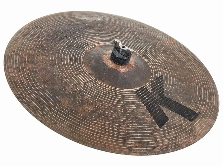Zildjian 16" K Custom Special Dry Crash, di fronte su sfondo neutro