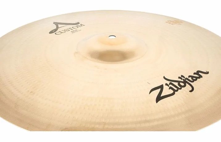 Zildjian 20" A-Custom Ride, vista di tre quarti, photo 3