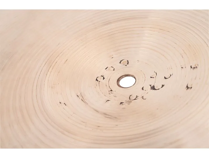 Zildjian 22" K Constantinople Med. Ride, su sfondo neutro, photo 4
