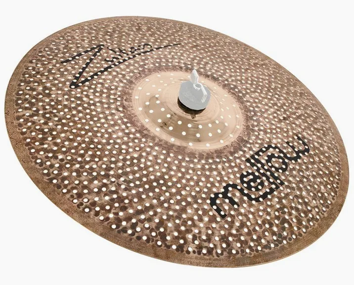 Zultan 16" Mellow Crash, su sfondo neutro