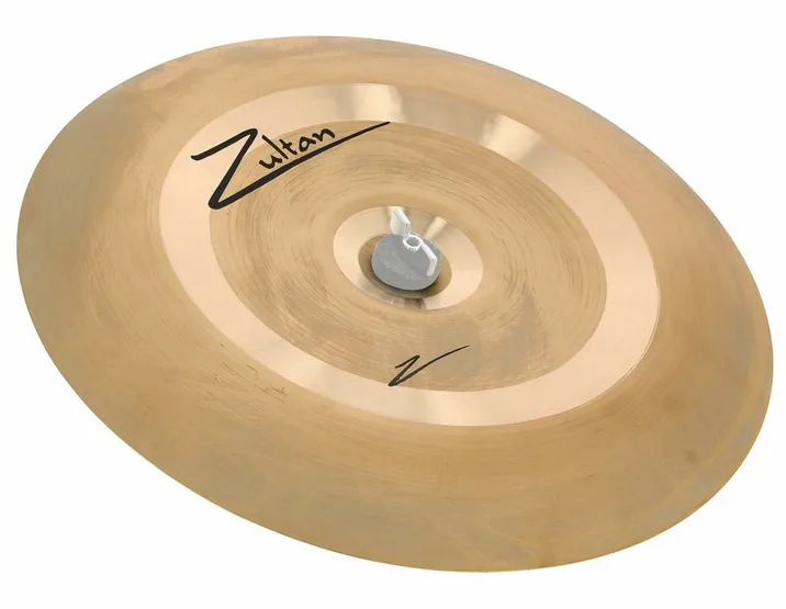 Zultan 16" Z-Series China, su sfondo neutro