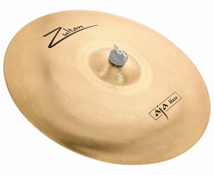 Zultan 17" Aja Blaze Crash, vista frontale