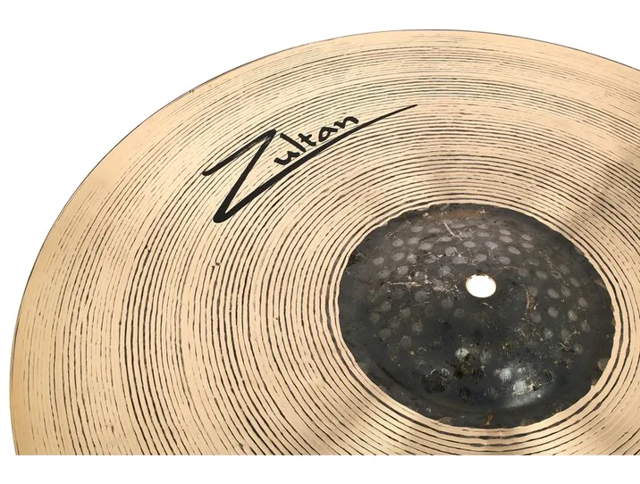 Zultan 18" Crash 25, vista di tre quarti, photo 4