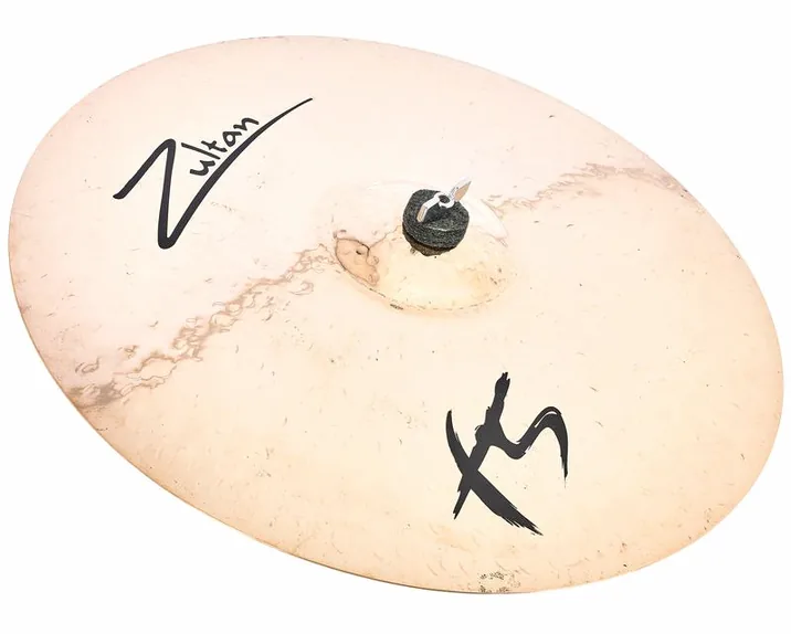Zultan 18" F5 Crash, dettaglio frontale