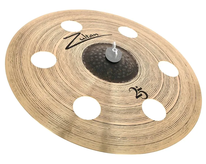 Zultan 18" Holey Crash 25, vista frontale
