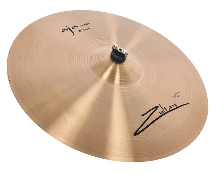 Zultan 19" Aja Crash, dettaglio frontale