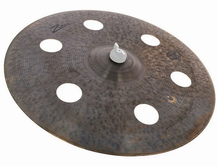 Zultan 19" Dark Matter Holey Crash, su sfondo neutro