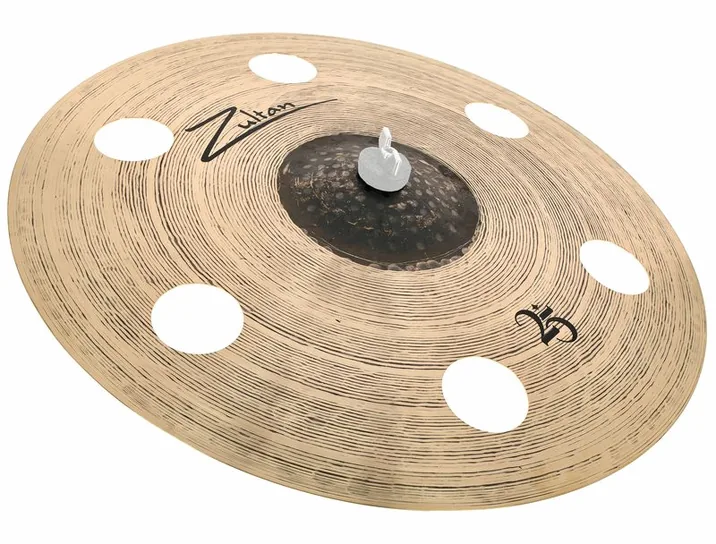Zultan 19" Holey Crash 25, dettaglio frontale
