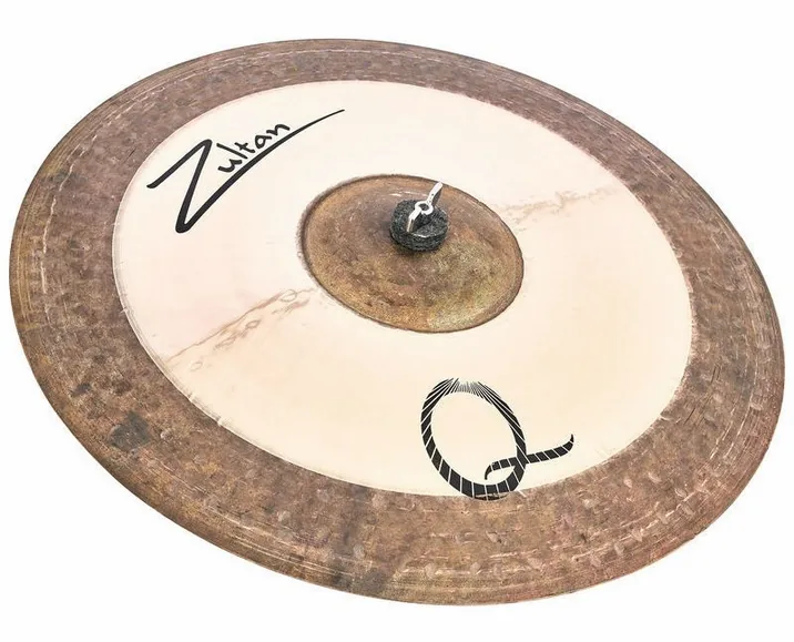 Zultan 20" Q Ride, su sfondo neutro