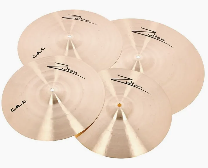 Zultan Caz Series Standard Set, su sfondo neutro