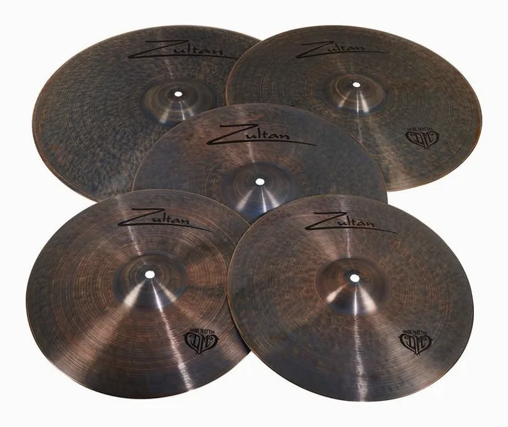 Zultan Dark Matter Professional Set, su sfondo neutro